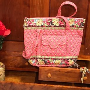 Vera Bradley bag- very slightly used, clean!